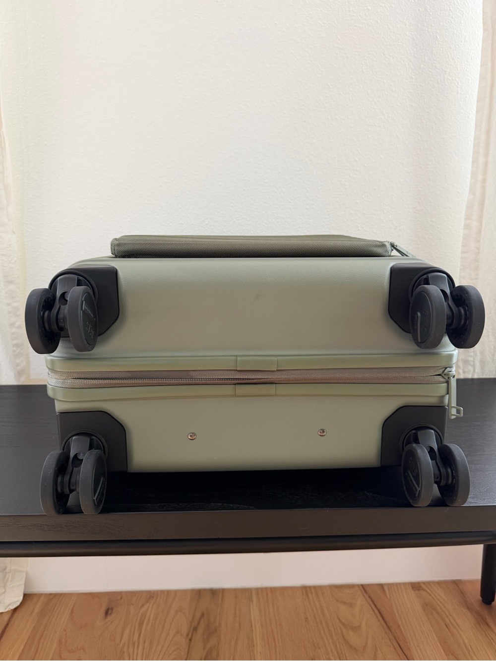 BEIS Olive Green Mini Roller- rare/discontinued - Picture 3 of 16
